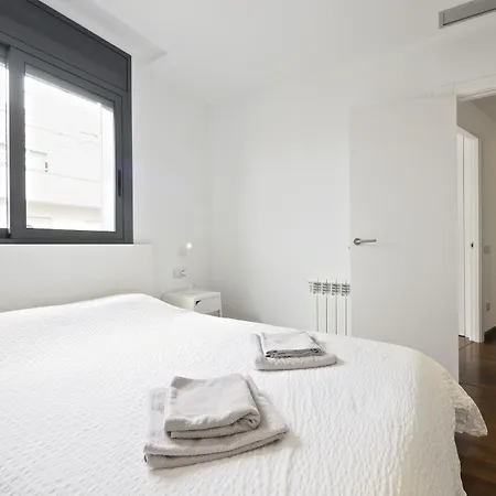 Vacasa - Exclusive Les Corts Apartment *