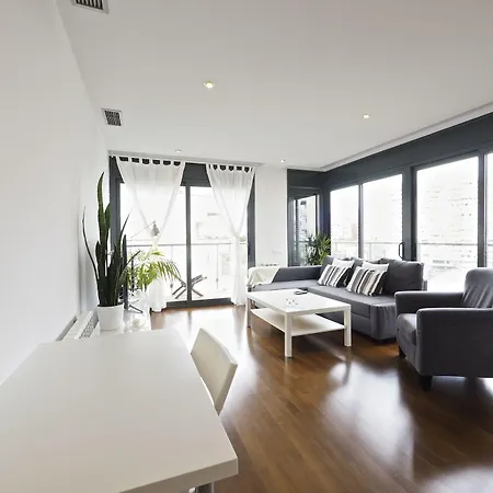 Vacasa - Exclusive Les Corts Apartment Barcelona