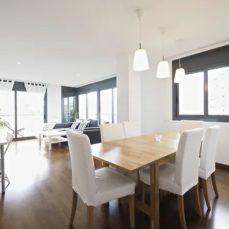 Vacasa - Exclusive Les Corts Apartment Barcelona