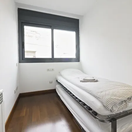 Vacasa - Exclusive Les Corts Apartment *